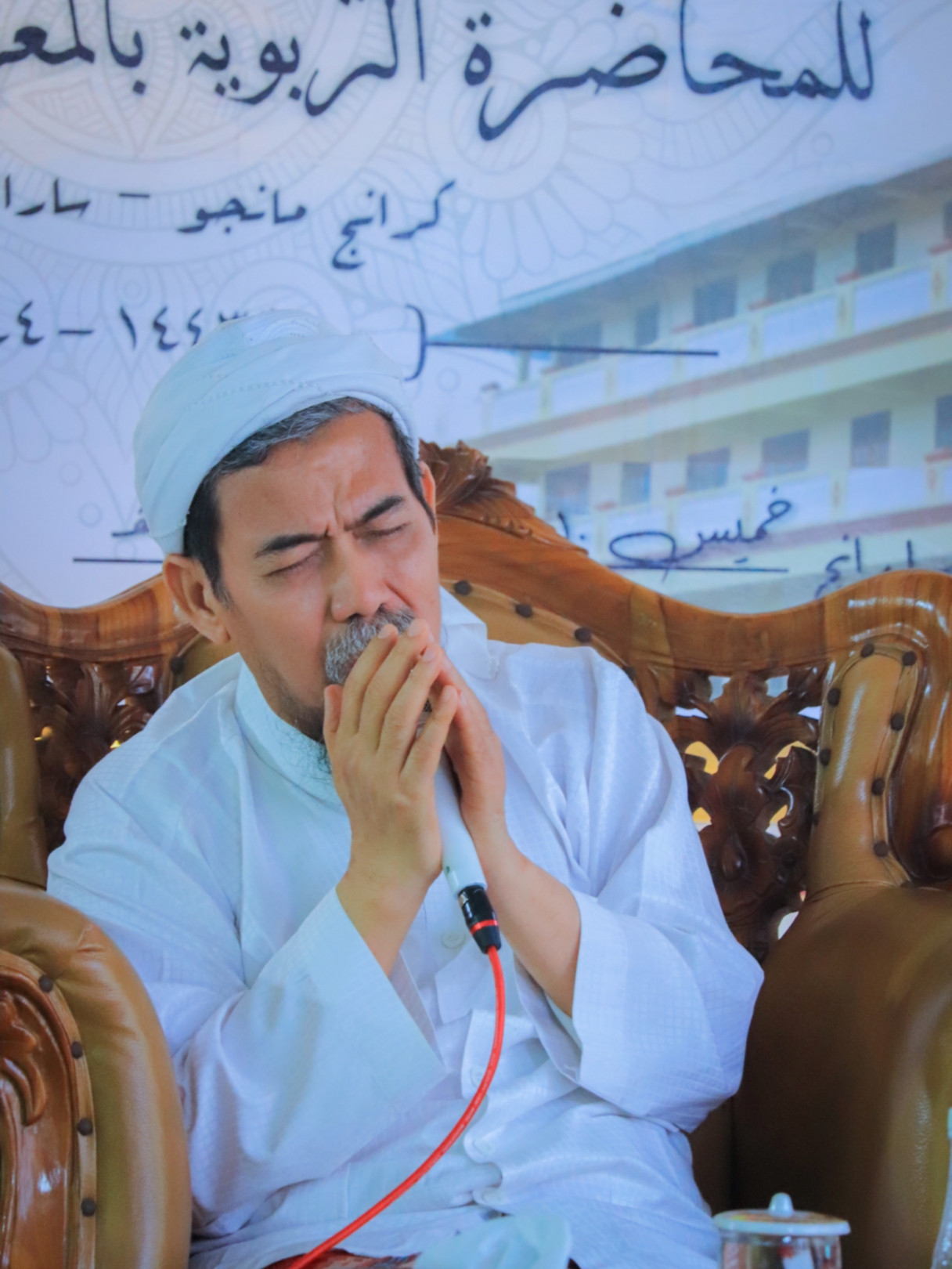 Pengasuh PP. Al-Anwar 1 Sarang, KH. Muhammad Najih Maimoen