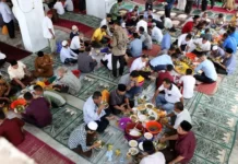 Menolak Bid’ah; Dalil-dalil Kesunnahan Perayaan Maulid Nabi Perayaan Maulid Nabi